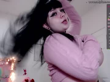 girl
        lilpocketcleo cam image #424207