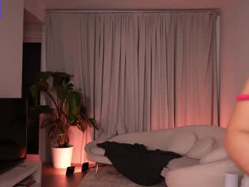 girl
        anniehillofficial_ cam image #6018338