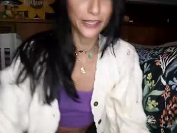 girl
        thegypsyalien cam image #5247710