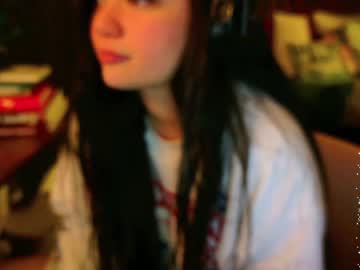 girl
        annatigarr cam image #3769638
