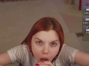girl
        katy_ethereal cam image #5827437