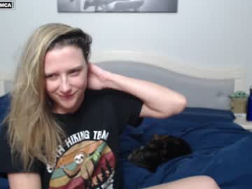 girl
        bluexstacey cam image #2266580