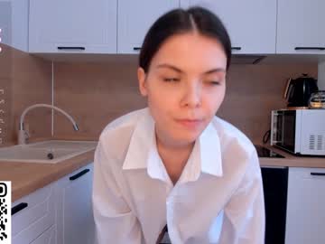 girl
        elviachaplin cam image #3922731