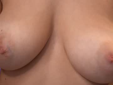 girl
        kathariine cam image #5620425