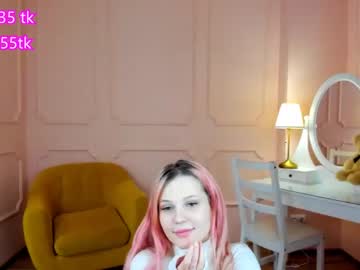 girl
        pretty_girl_bella cam image #117036