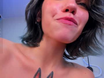 girl
        blue_eye_twinkle cam image #4814507