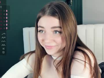 girl
        rowenahallman cam image #4863139