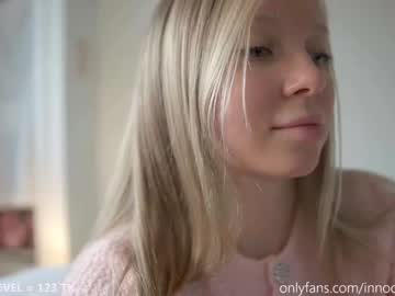 girl
        pureangeldolores cam image #2745678
