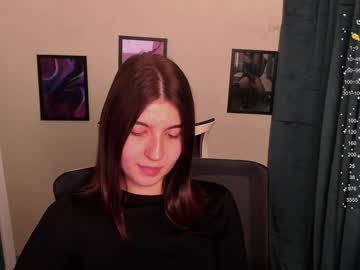 girl
        stacy_cy cam image #5163815