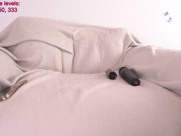 girl
        princessasiana cam image #3070252