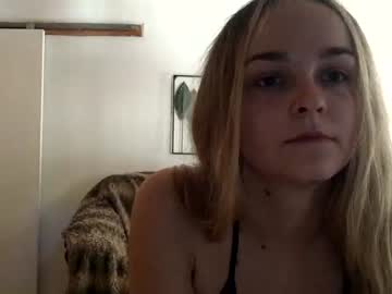 girl
        hunniibum cam image #495462