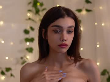 girl
        karina_amiri cam image #4857694