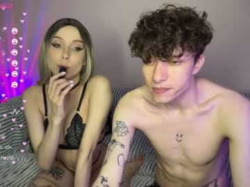 couple
        wendy_shyfox cam image #4409804