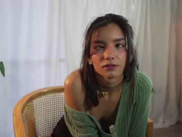 girl
        urcutelinda cam image #4249558