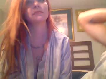 couple
        redheadflower cam image #2335343