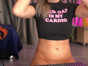 girl
        sarahjadore cam image #5698357