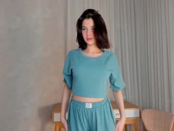 girl
        maudcouncil cam image #6439469