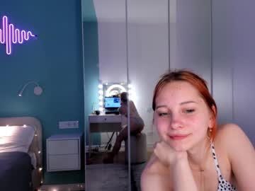 girl
        urhoneylia cam image #1804364