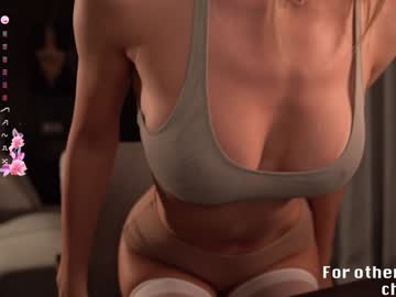 girl
        heyhorny_cb cam image #5984453
