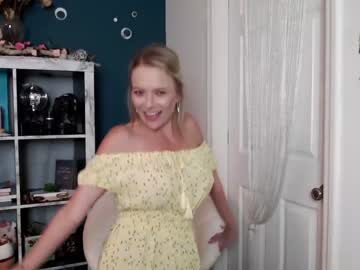 girl
        laceycoffeegirl cam image #1232644