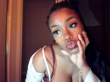 girl
        napudi1 cam image #3936319