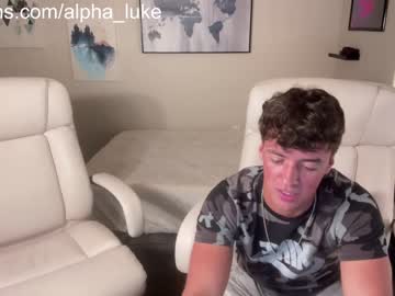 couple
        alpha_luke cam image #2814792
