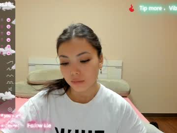 girl
        arya_ivy cam image #382126
