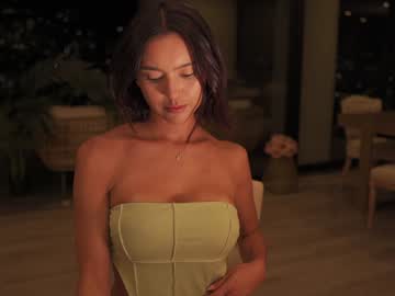 girl
        honeyco57 cam image #1995126
