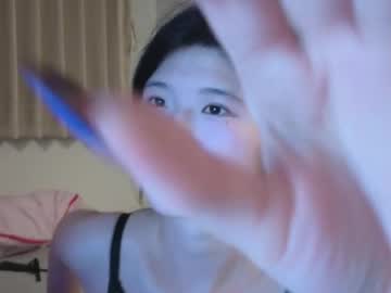 girl
        voilet_fox77 cam image #6416584