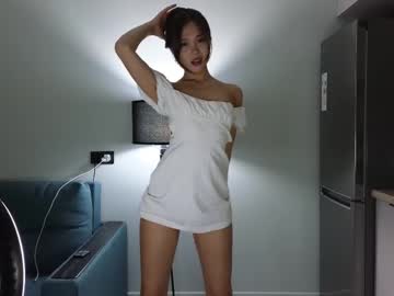 girl
        jujuyang cam image #6381643