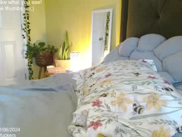 girl
        skybella_ cam image #5630491