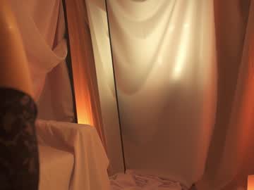 girl
        sunny_maria cam image #3703996