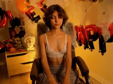 girl
        lenaelisabeth cam image #2762792