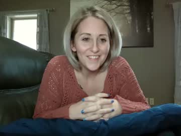 girl
        joliexx41 cam image #3443199