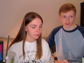 couple
        julsweet cam image #4559329
