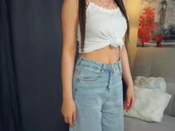 girl
        zarabeamer cam image #6762426