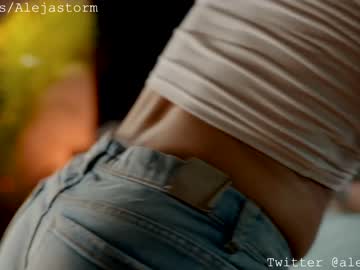 girl
        alejastorm cam image #3532444