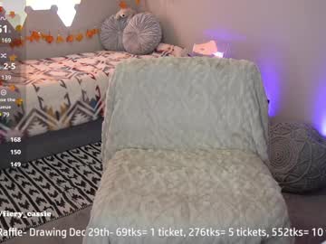 girl
        fiery_redhead cam image #5512280