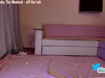 girl
        hollyextra cam image #9408
