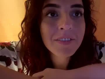 girl
        straightoutthetrailer cam image #5127397
