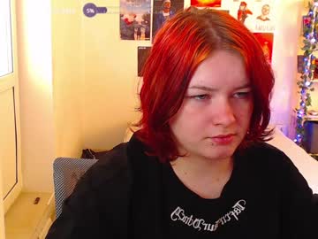 girl
        cherry_night666 cam image #5147886