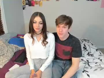 couple
        chloenight cam image #3734364