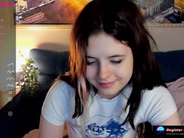 girl
        nessa_more cam image #665259