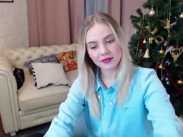 girl
        avrora_bell cam image #551432