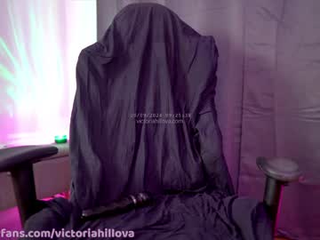 girl
        victoriahillova cam image #5077044