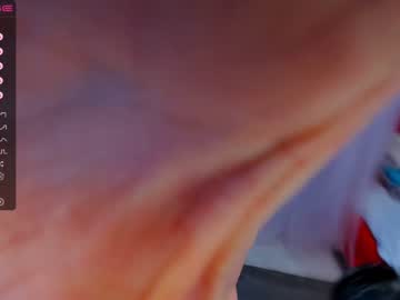 girl
        rosie_blush cam image #1136669
