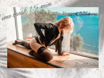 girl
        bestblondiiecb cam image #871101