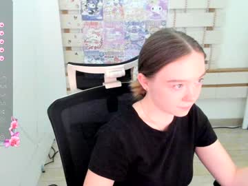 girl
        stasy_clapp cam image #4684473