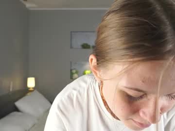 girl
        bananini_anallove cam image #6919637