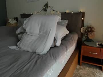 girl
        bestgirl_ofthe_neighborhood cam image #3771083